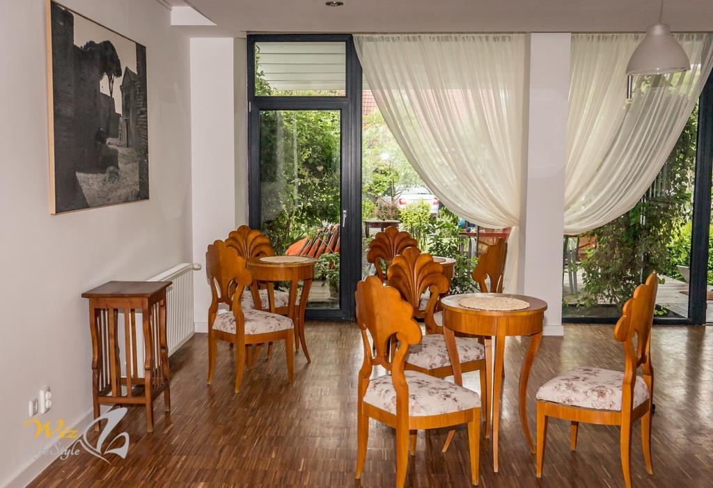 May Residence Dumbravita  外观 照片